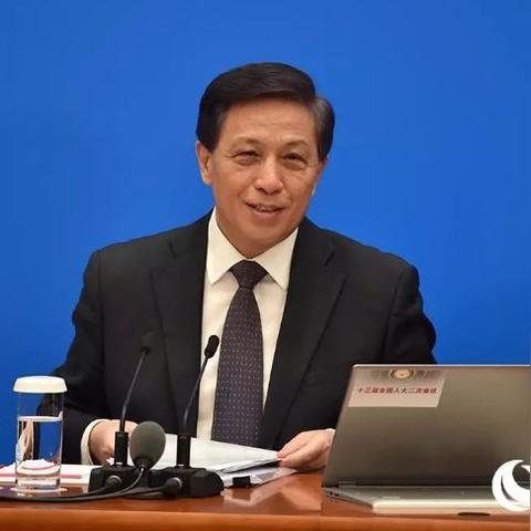 政策概要：2025澳门今晚开奖号码是什么——关税战 vs 关税豁免